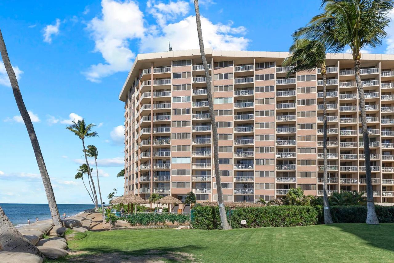 Beachfront Bliss: Oceanside Retreat with Central Dining Villa Kahana Exterior photo